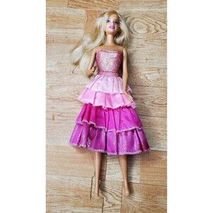 Barbie Sparkle Lights Pink Princess Ruffled Dress Gown Different Doll 2238HF